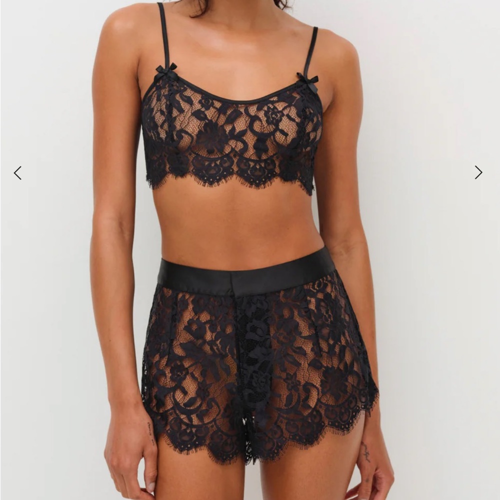 For love and lemons zeta black lace shorts size medium NWOT